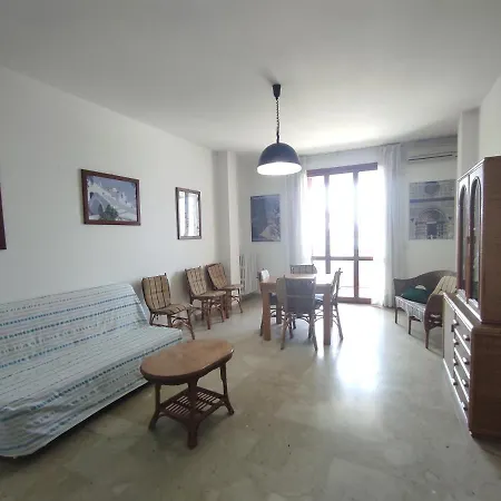 Porta Alfonsina Appartement *