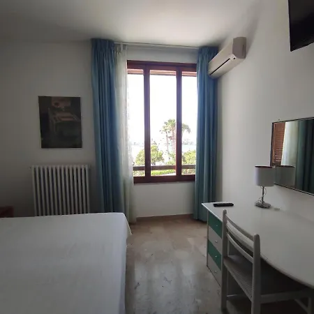 Porta Alfonsina Apartamento